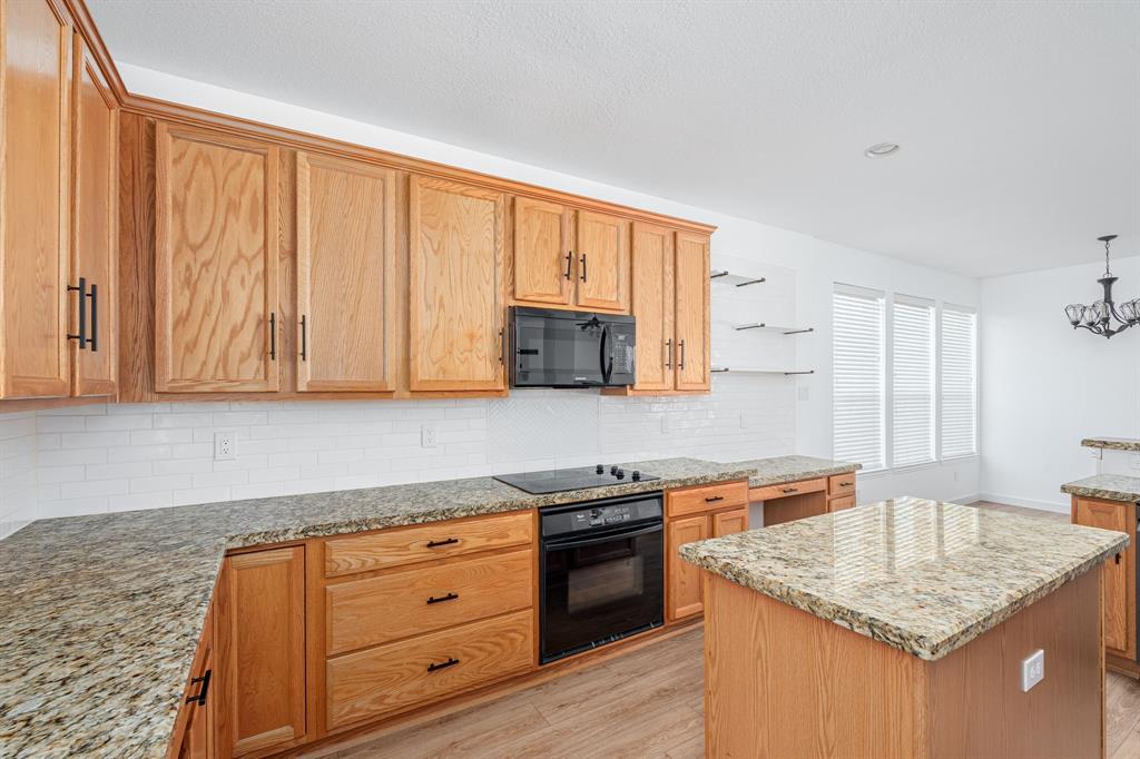 926 Falcon Trail Murphy, TX 75094 - Photo 13 of 29