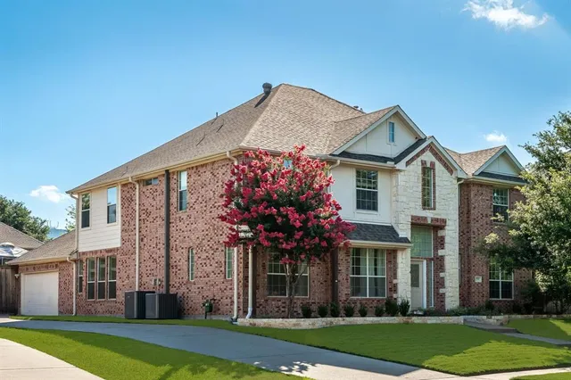 $675,000 | 926 Falcon Trail, Murphy, TX 75094