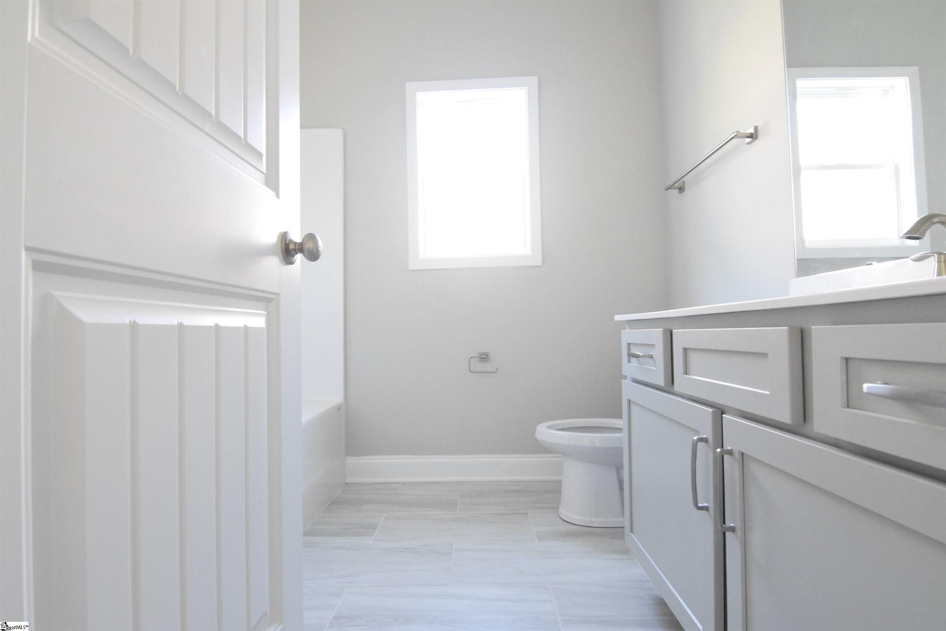 7 Ridgebury Place Greenville, SC 29607 - Photo 13 of 25 Gallery Image 13