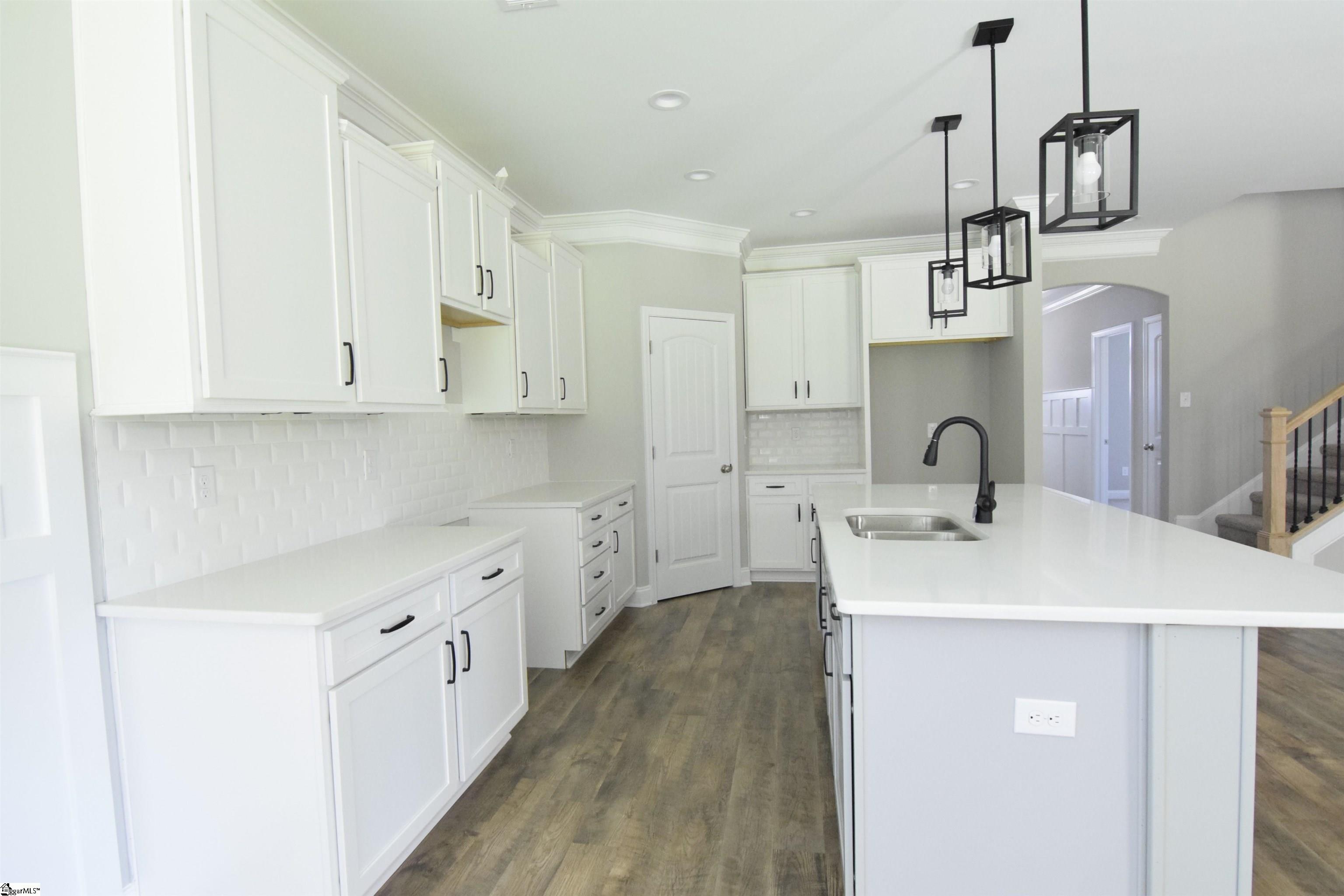 7 Ridgebury Place Greenville, SC 29607 - Photo 10 of 25 Gallery Image 10