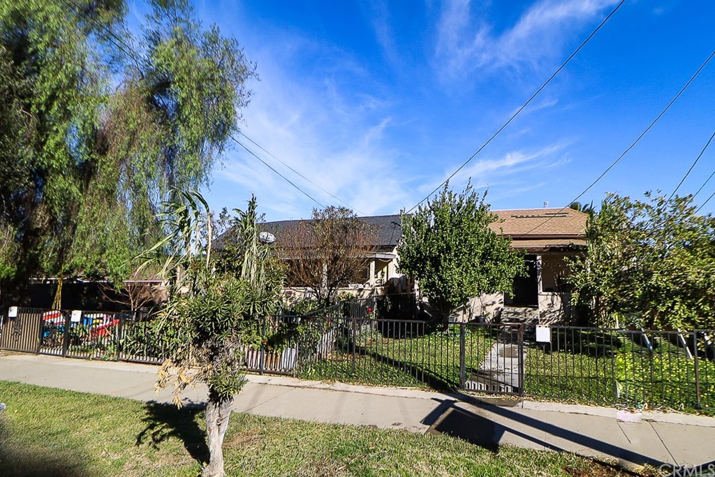 2801 11th Street Riverside, CA 92507 - Photo 1 of 1