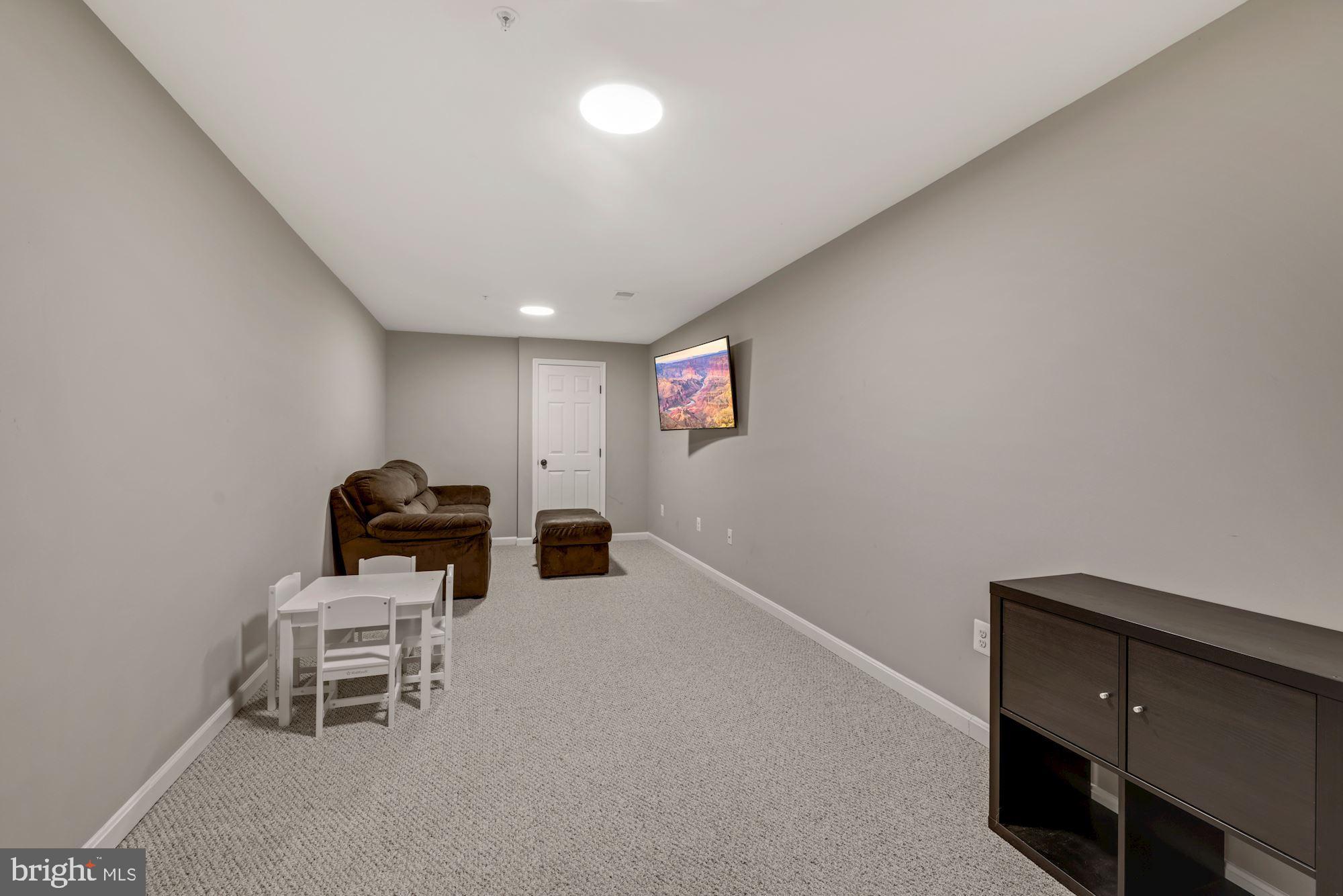 3155 Old Ridge Road Mount Airy, MD 21771 - Photo 41 of 50 Family Room
