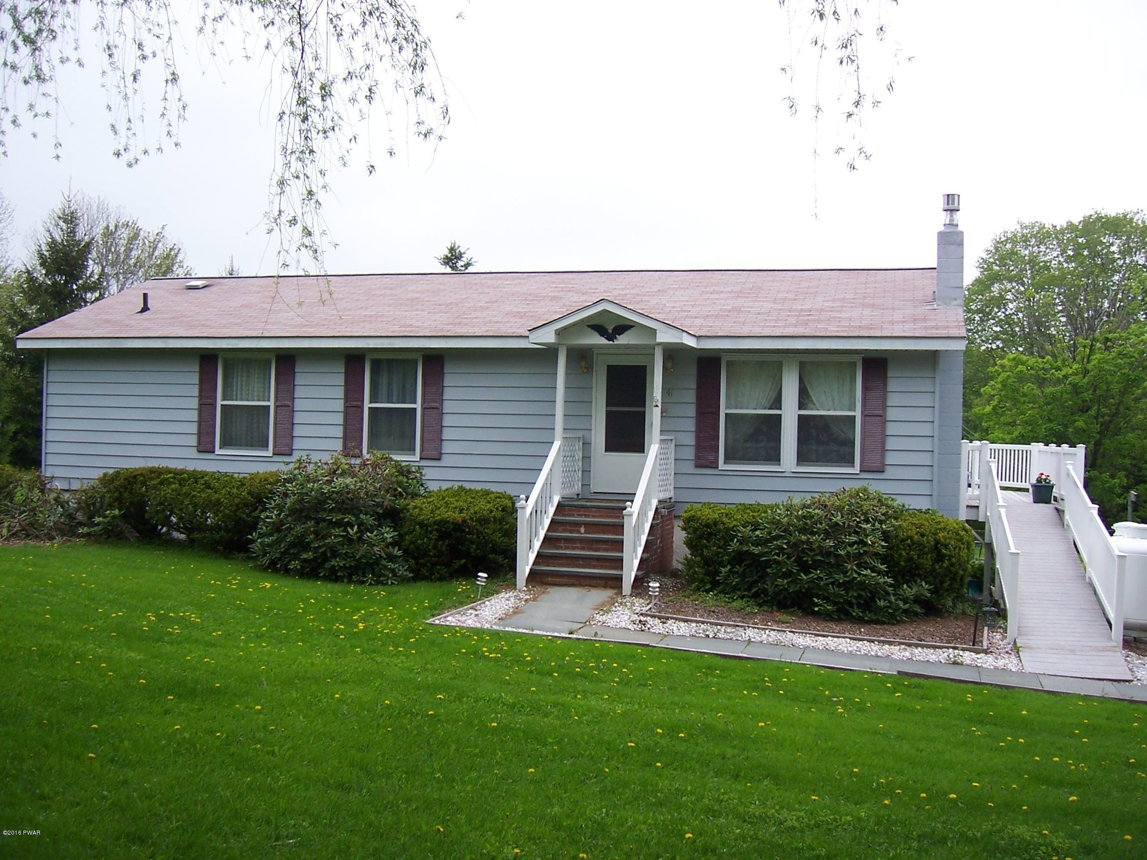 41 Como Road Lakewood, PA 18439 - Photo 18 of 22 FRONT