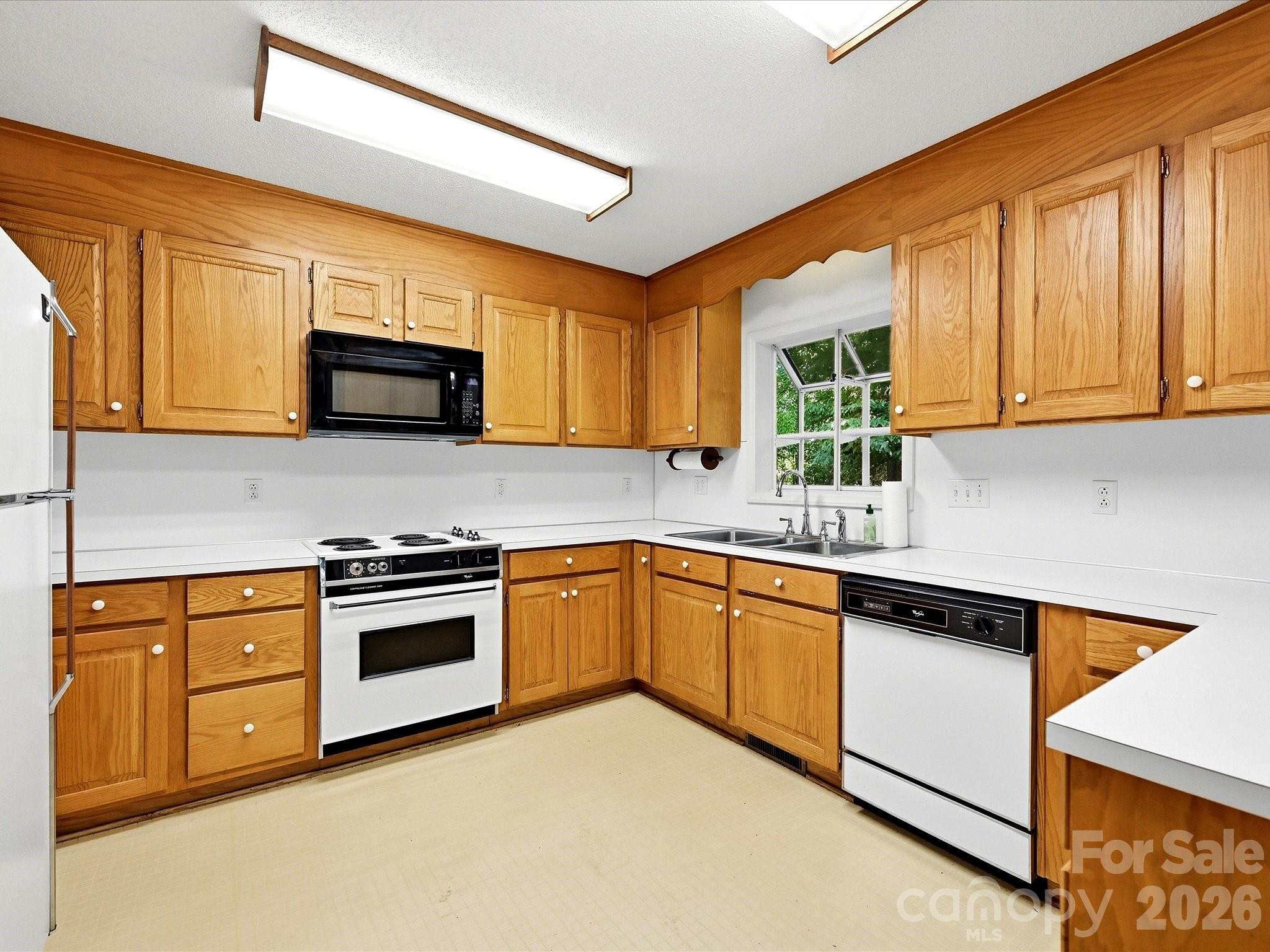 5950 King Wilkinson Road Denver, NC 28037 - Photo 14 of 34
