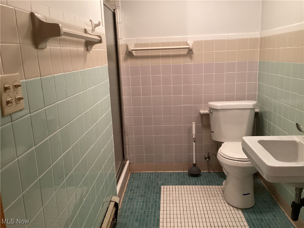 3714 Huffman Road Medina, OH 44256 - Photo 33 of 42 Basement full bath