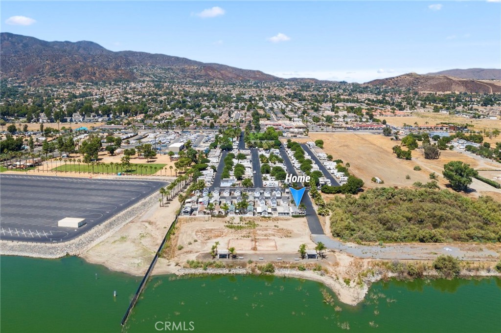 32000 Riverside Drive, Unit J8 Lake Elsinore, CA 92530 - Photo 32 of 33 a view of a city