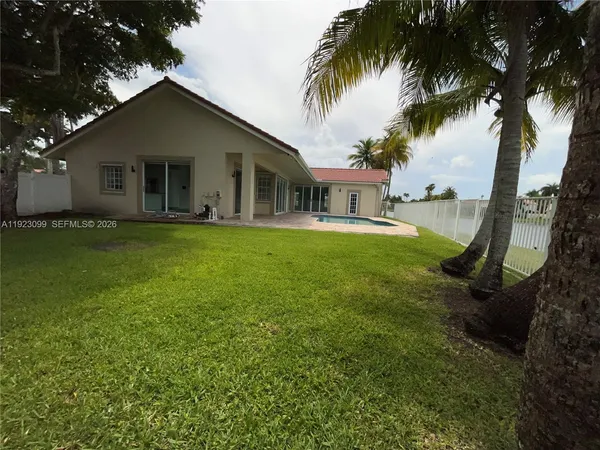 $7,000 | 1127 Laguna Springs Drive, Weston, FL 33326