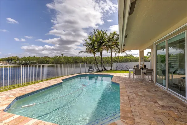 $7,000 | 1127 Laguna Springs Drive, Weston, FL 33326