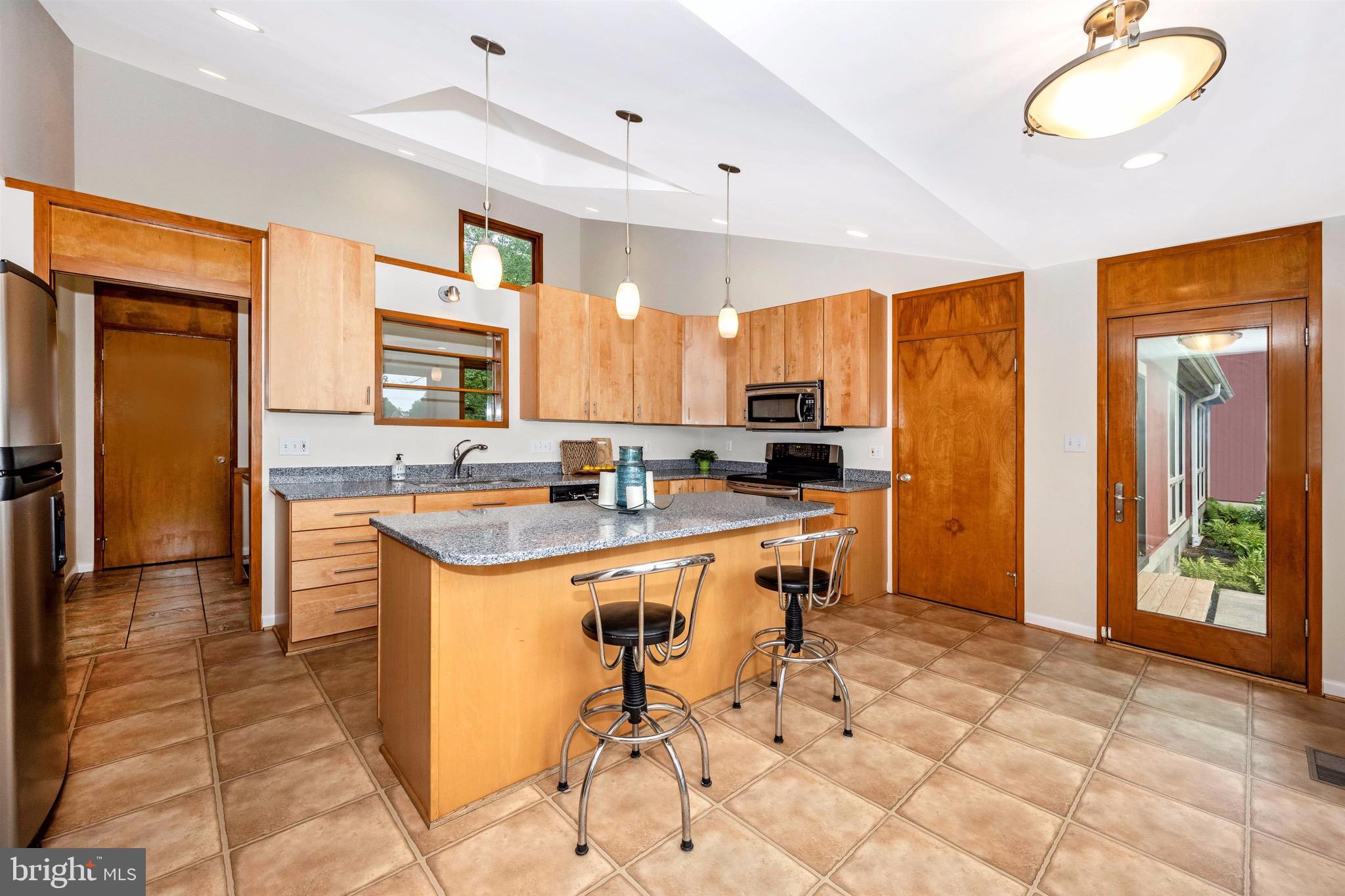 4967 Ten Oaks Road Dayton, MD 21036 - Photo 17 of 74