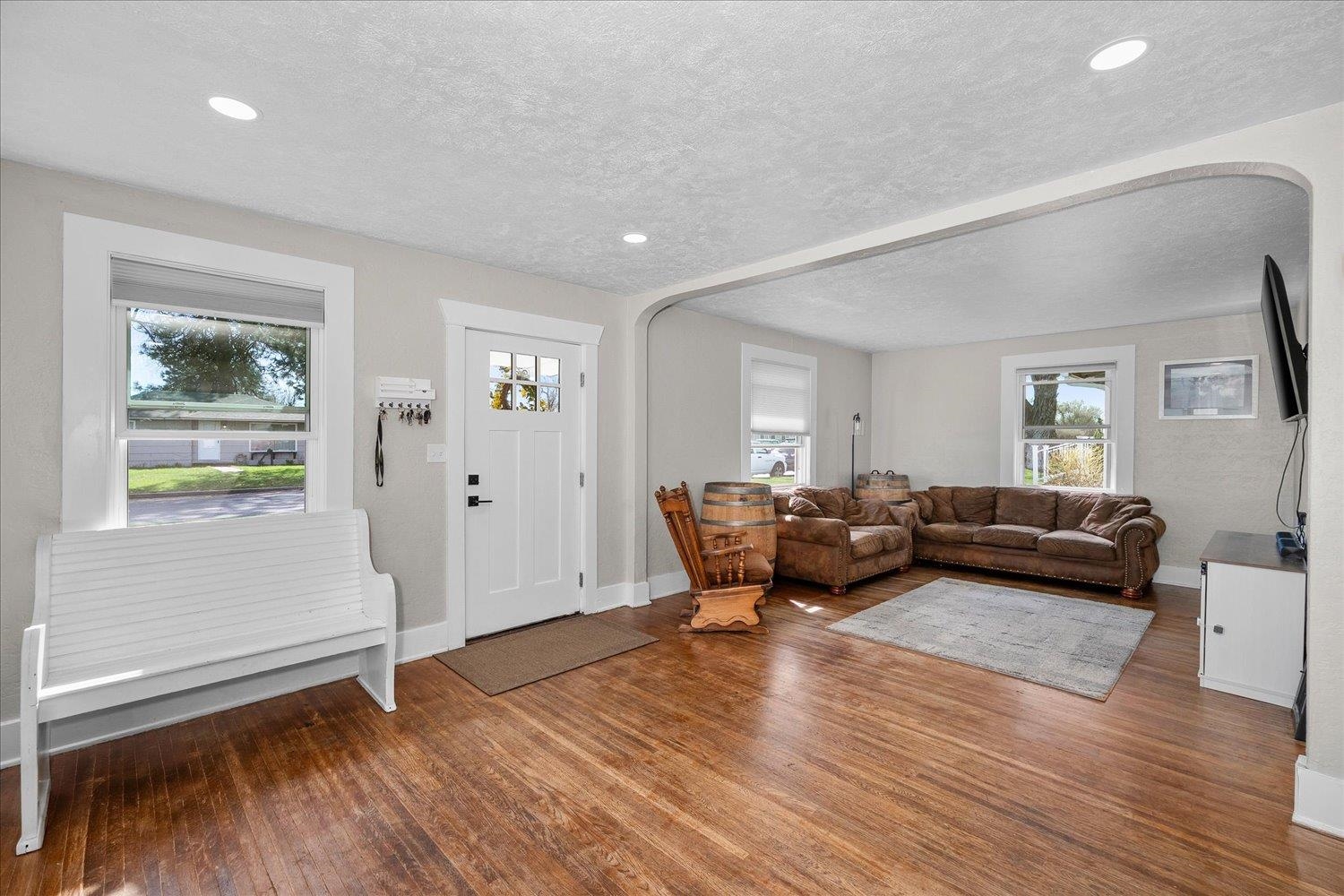 1427 East Nebraska Avenue Spokane, WA 99208 - Photo 3 of 31