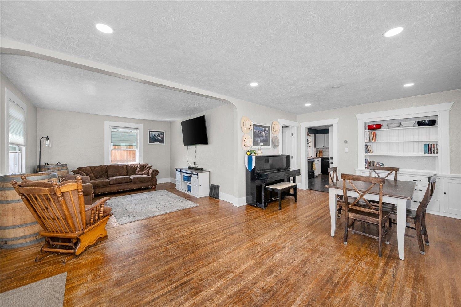 1427 East Nebraska Avenue Spokane, WA 99208 - Photo 4 of 31