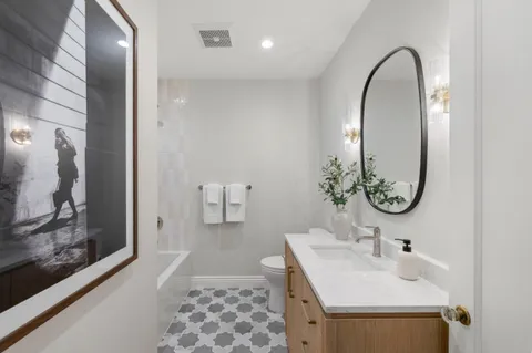 $4,750,000 | 420 West Poplar Avenue, San Mateo, CA 94402