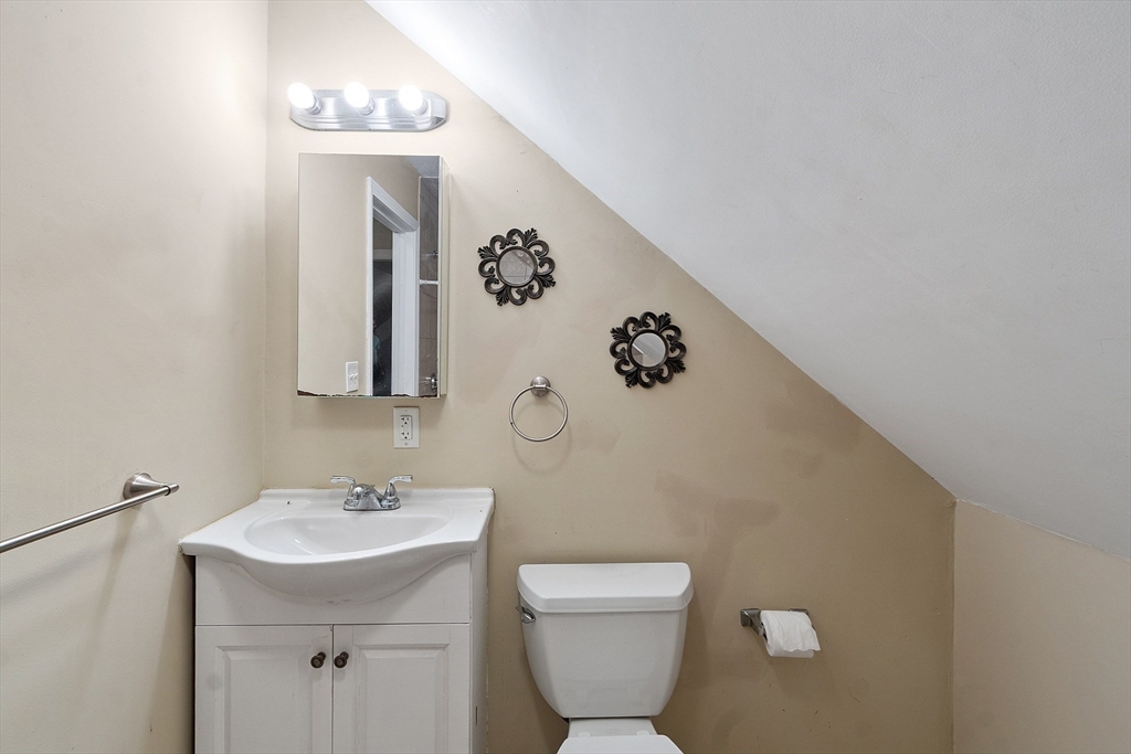 3-5 Coleman Street Lawrence, MA 01843 - Photo 27 of 42