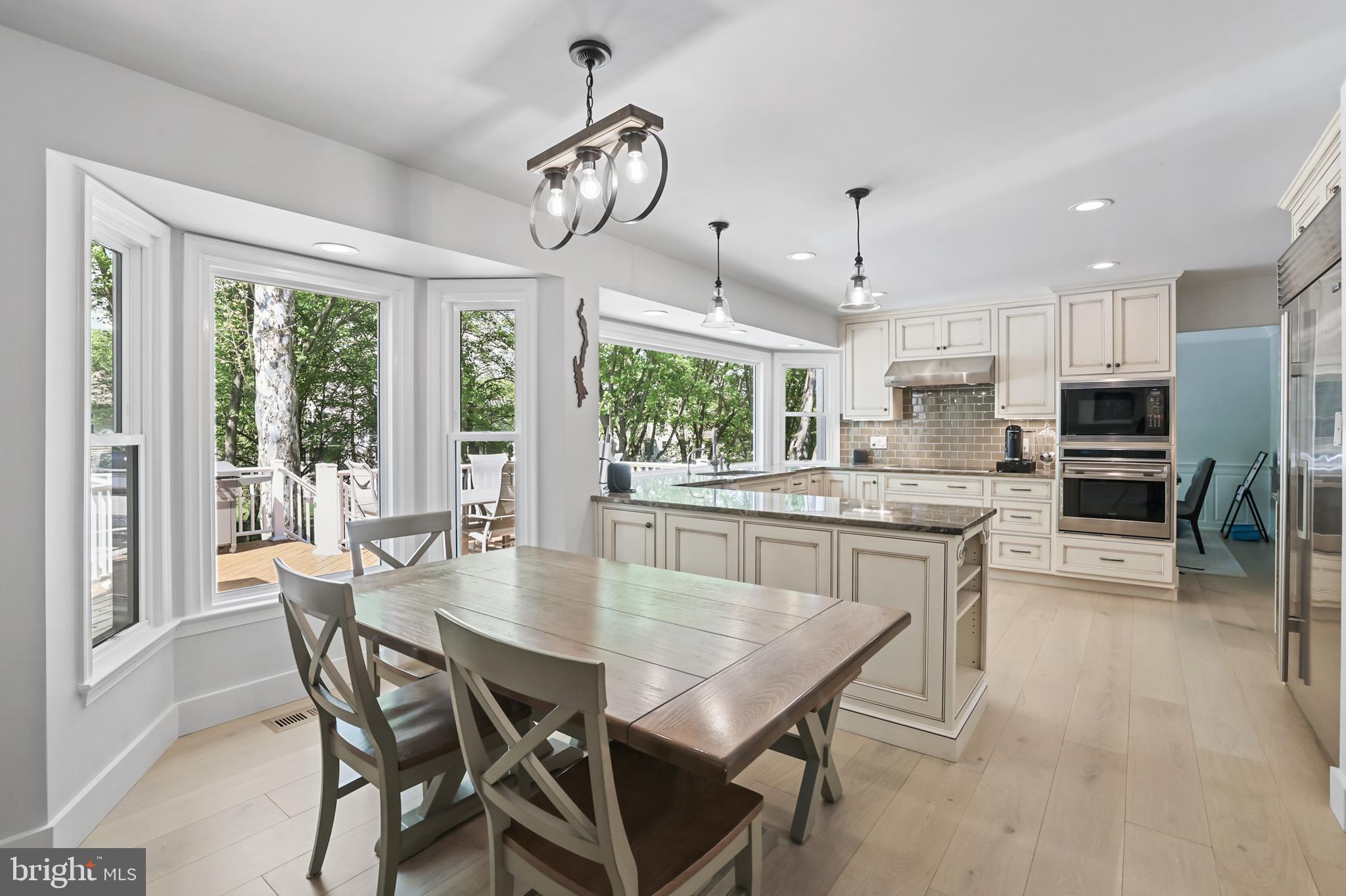 1610 Autumnwood Drive Reston, VA 20194 - Photo 26 of 55 Breakfast area with bay window bumpout