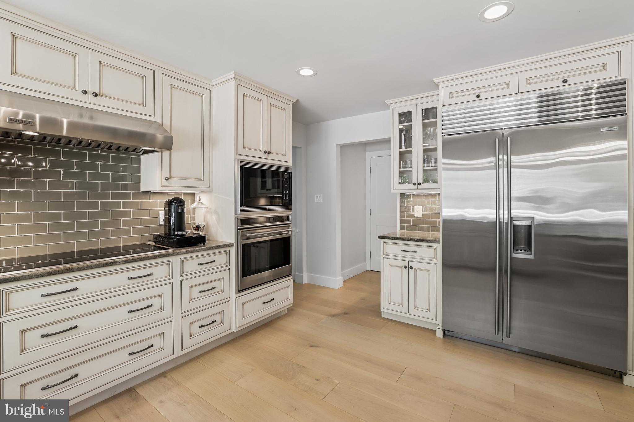 1610 Autumnwood Drive Reston, VA 20194 - Photo 33 of 55 Commercial-grade appliances and updated cabinetry