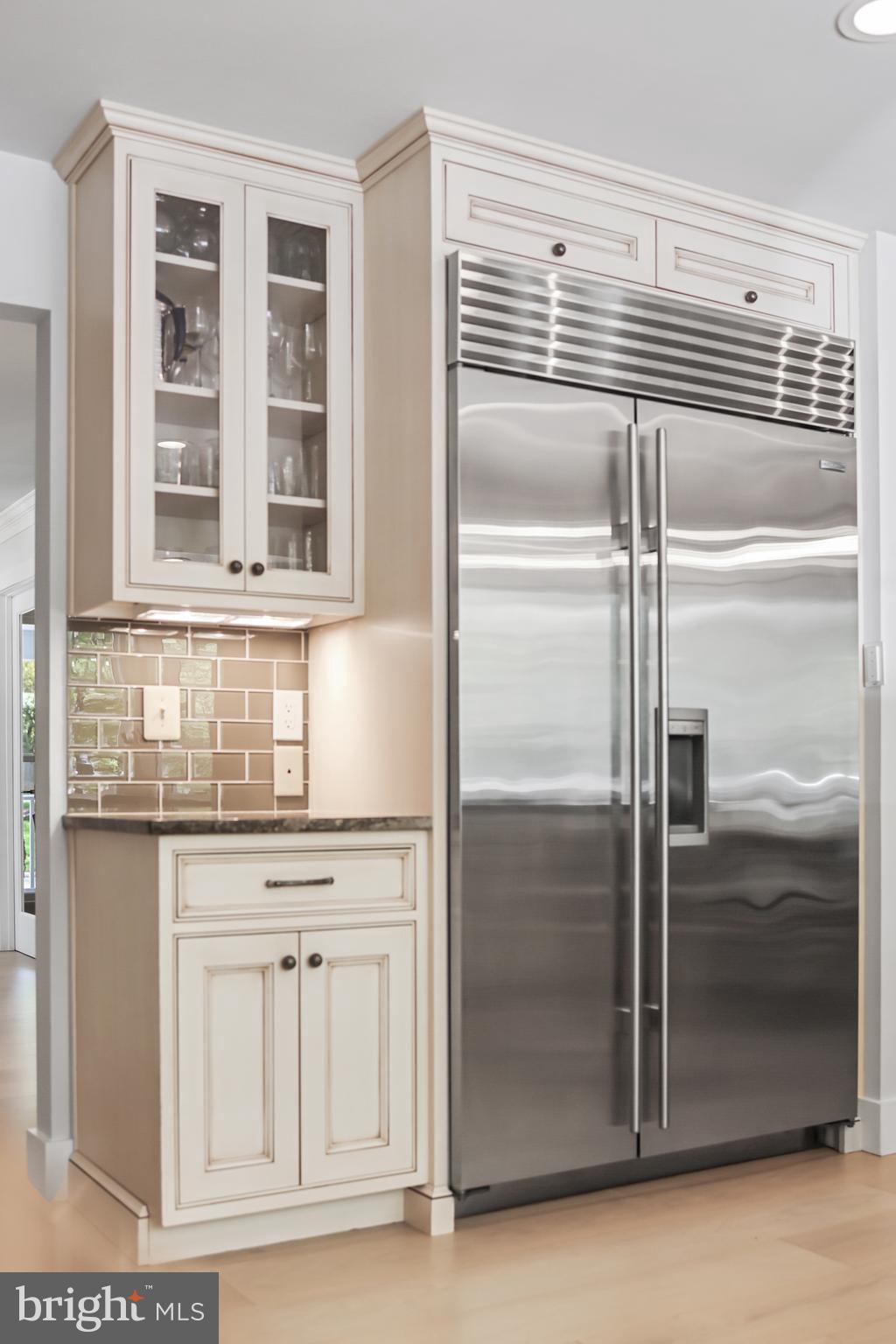 1610 Autumnwood Drive Reston, VA 20194 - Photo 8 of 55 Oversized Sub-Zero refrigerator