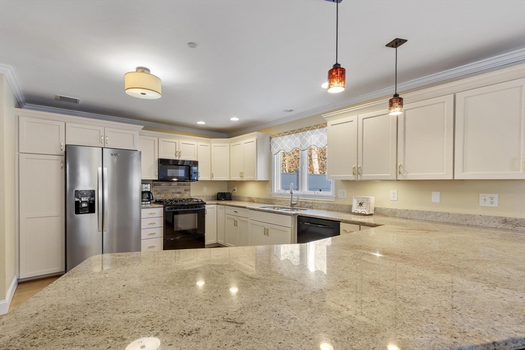 216 Rangeway Road, Unit 164 North Billerica, MA 01862 - Photo 13 of 42 Gallery Image 13