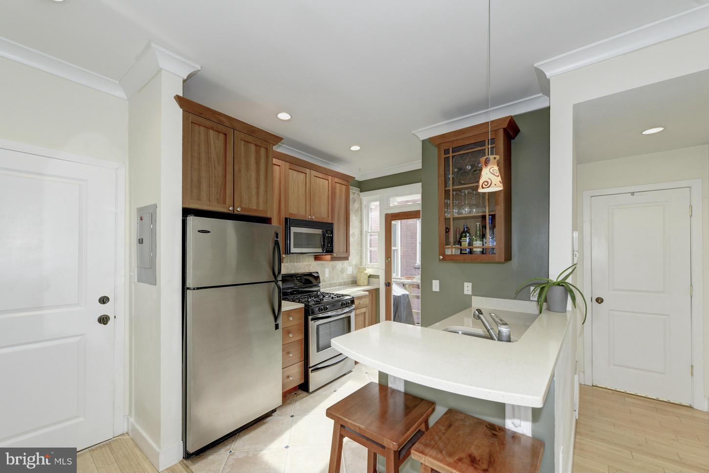 334 14th Place Northeast, Unit 3 Washington, DC 20002 - Photo 4 of 15 Kitchen