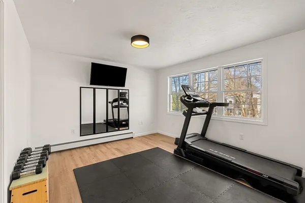 $469,900 | 16 Beale Street, Worcester, MA 01606