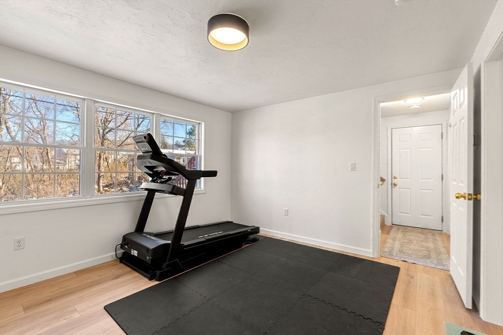 16 Beale Street Worcester, MA 01606 - Photo 27 of 40