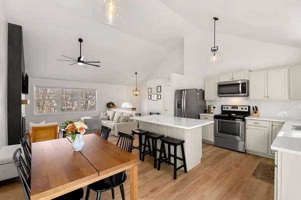 $469,900 | 16 Beale Street, Worcester, MA 01606