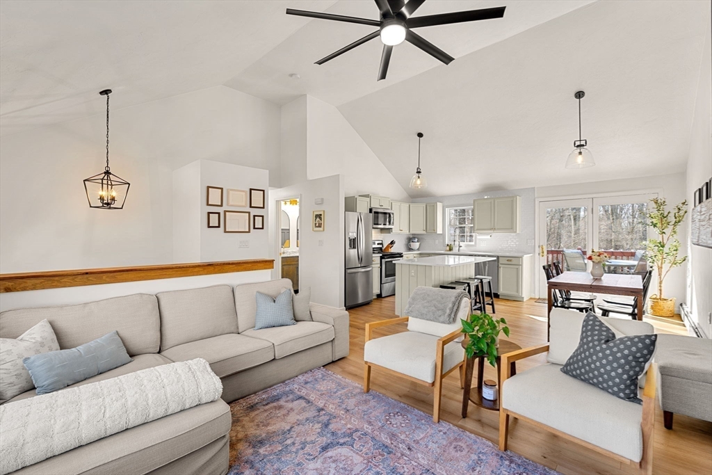 16 Beale Street Worcester, MA 01606 - Photo 10 of 40