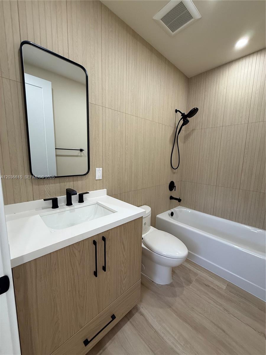 3326 Elizabeth Street Miami, FL 33133 - Photo 44 of 59
