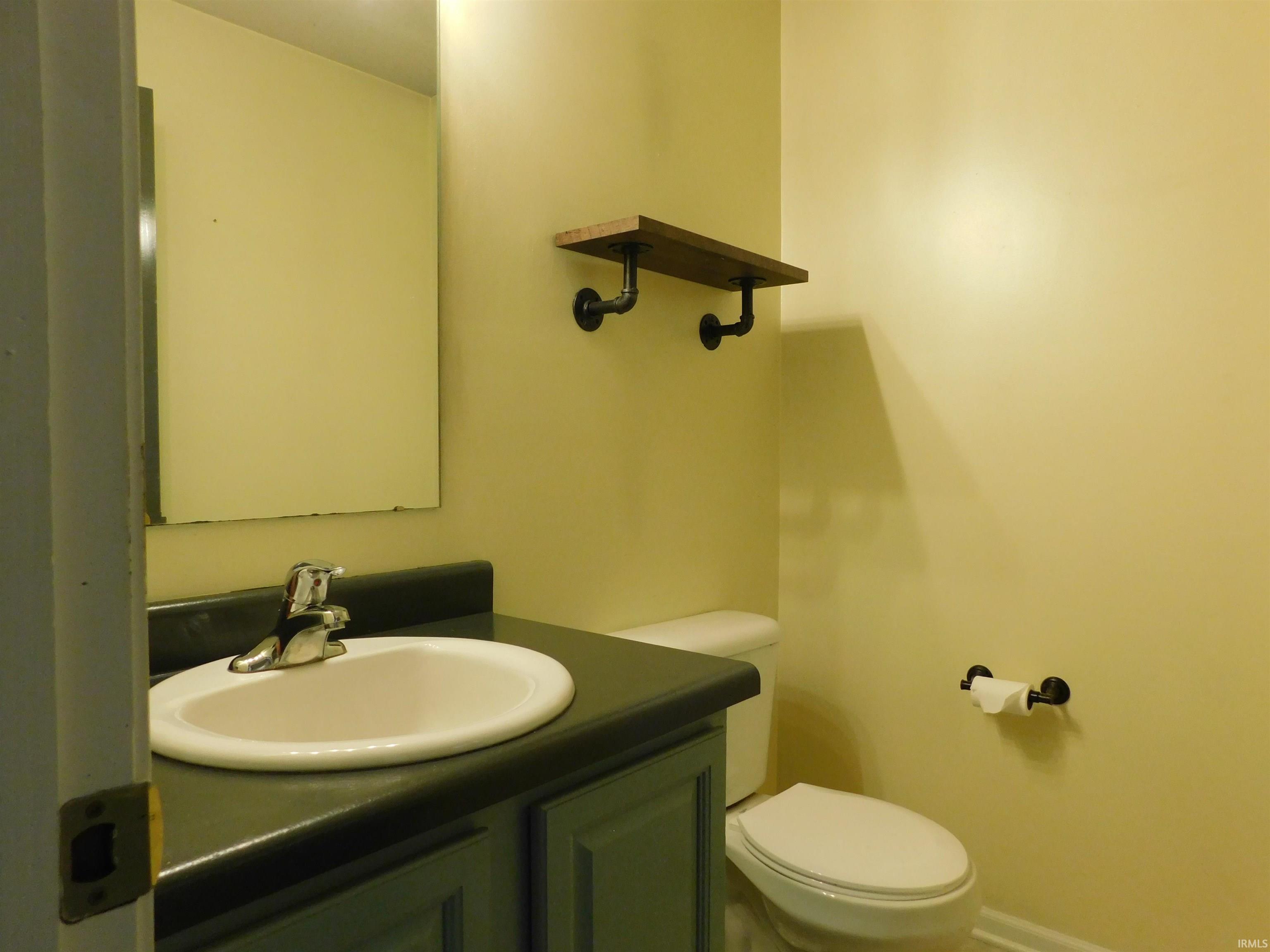 10162 East Division Road Akron, IN 46910 - Photo 9 of 32