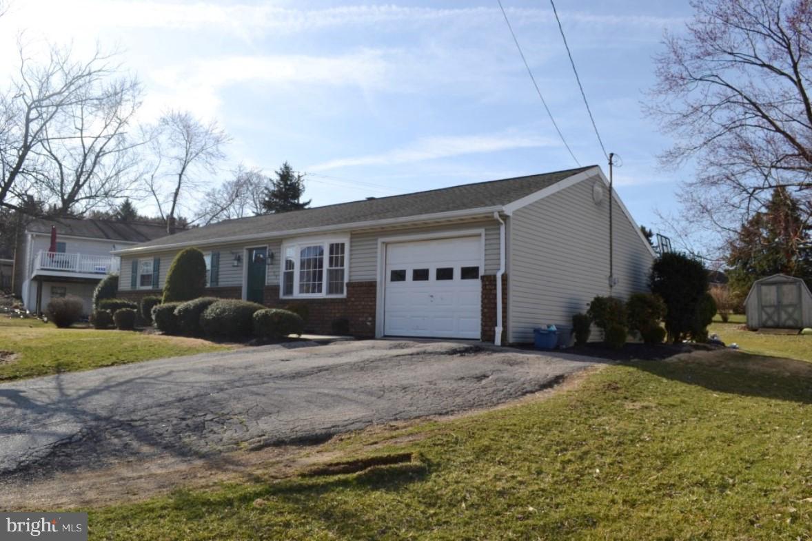 435 Black Rock Road Hanover, PA 17331 - Photo 3 of 7