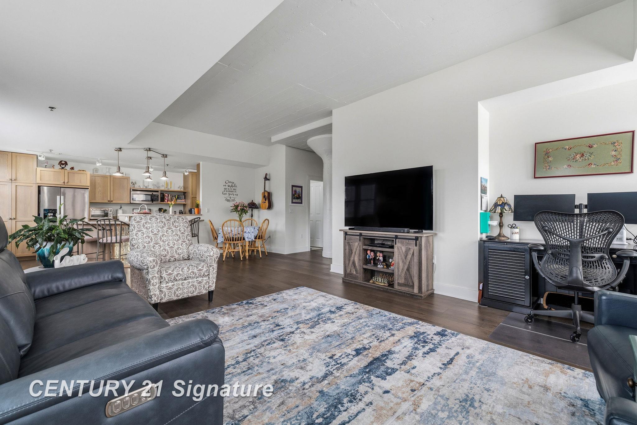 225 Jennison Place Bay City, MI 48708 - Photo 7 of 61