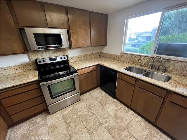 $1,425,000 | 321 West Mountain View Avenue, Glendora, CA 91741