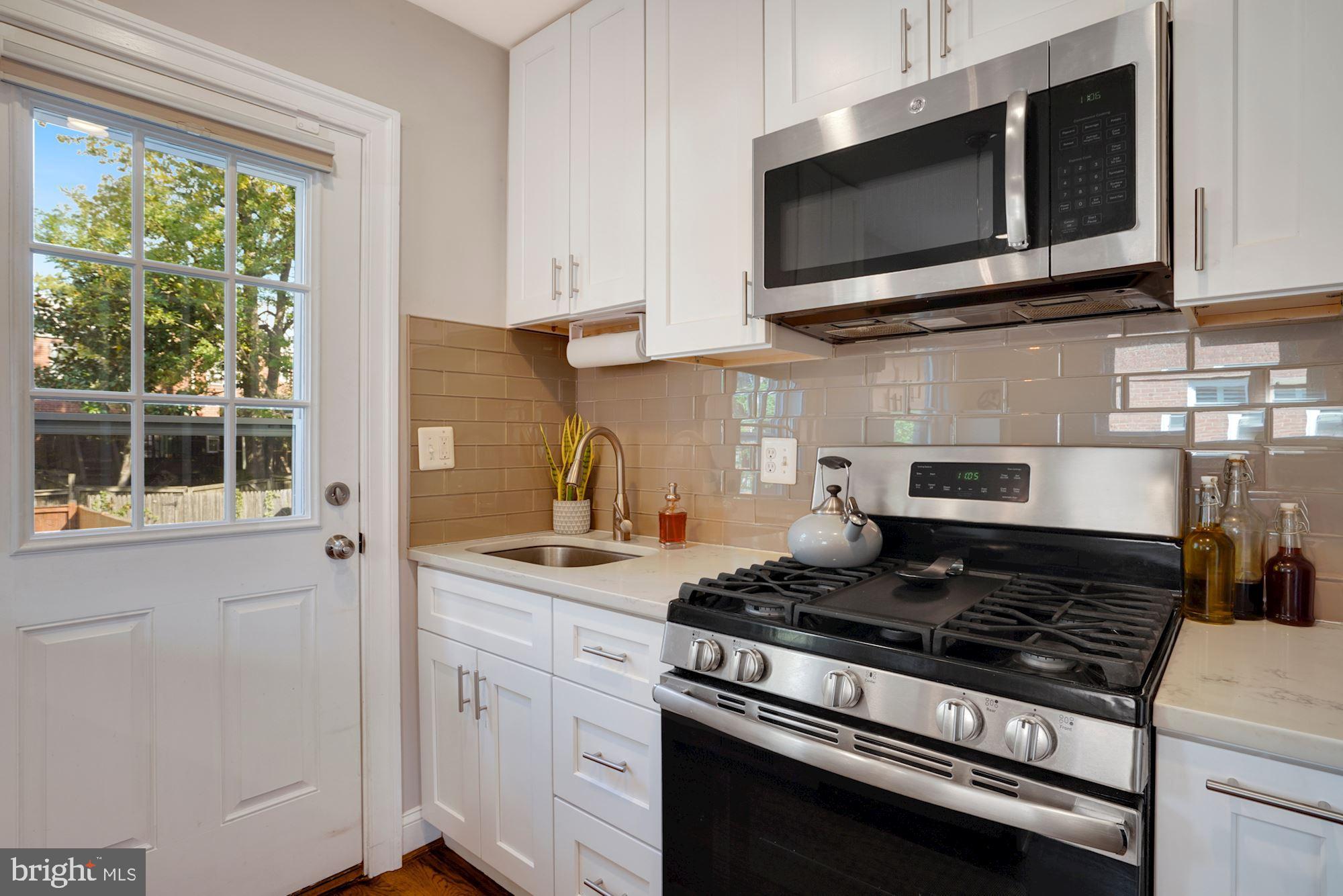 112 Hume Avenue Alexandria, VA 22301 - Photo 14 of 39