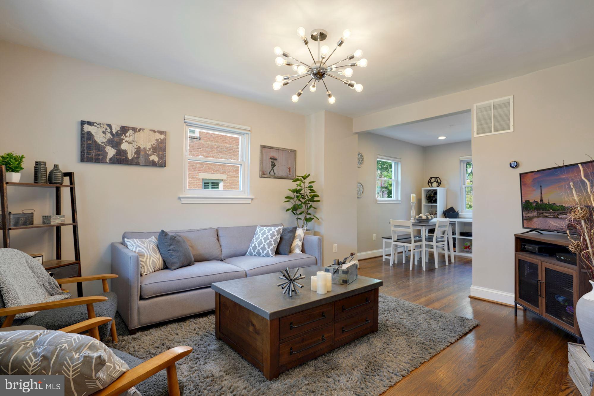 112 Hume Avenue Alexandria, VA 22301 - Photo 4 of 39