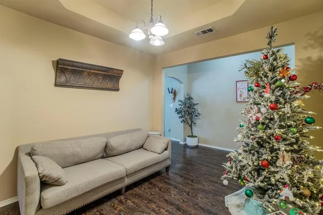 $330,000 | 513 Greenvale Court, Saginaw, TX 76179