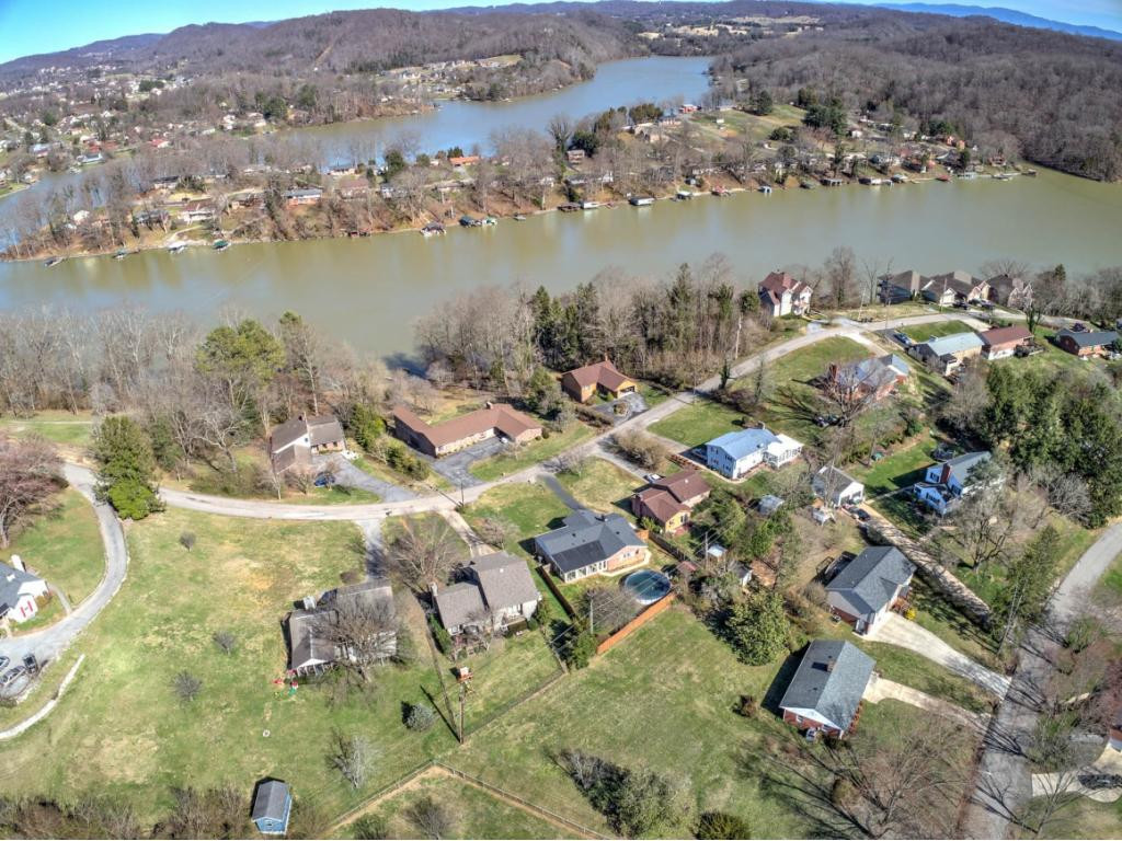 3620 Crest Road Kingsport, TN 37664 - Photo 25 of 26 Quiet Street