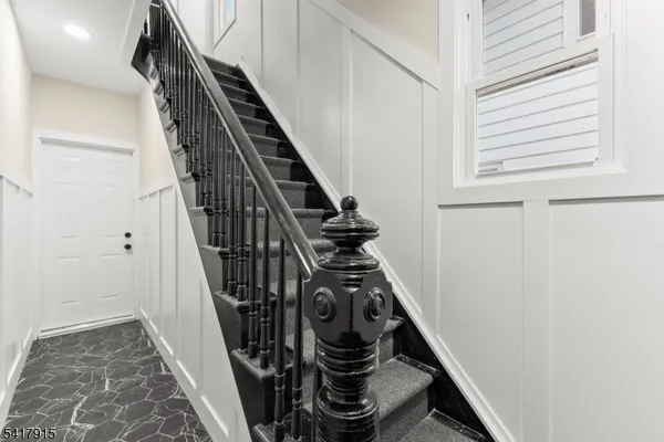 a view of entryway and hall