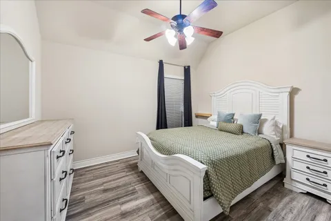 $760,000 | 116 Wade Pointe Drive, Montgomery, TX 77316