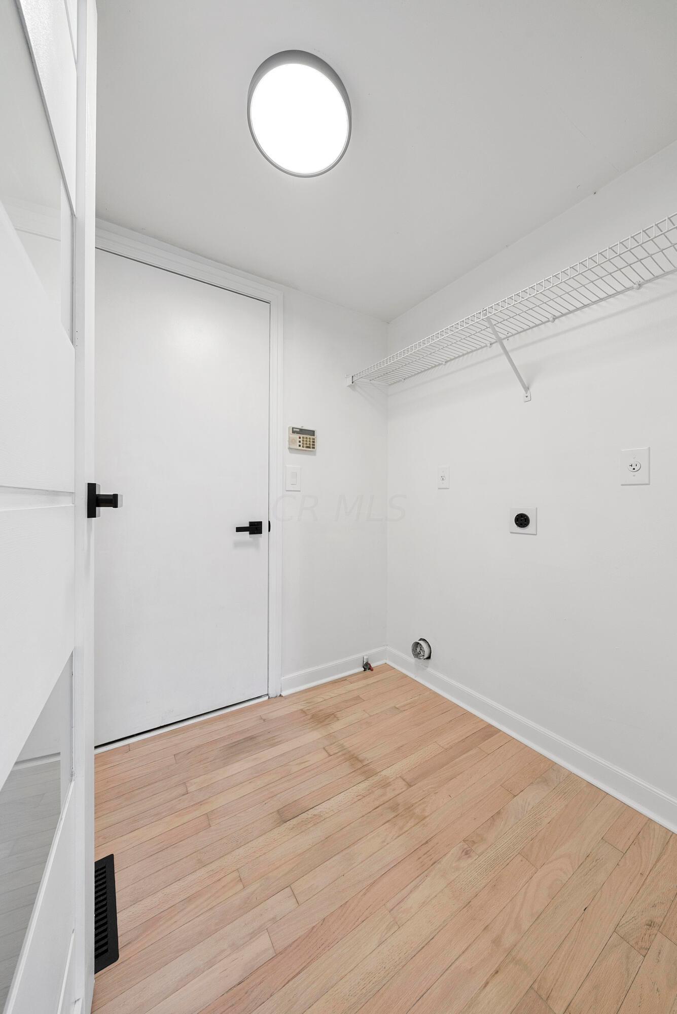 822 Elgin Circle Pickerington, OH 43147 - Photo 24 of 44 1st floor laundry