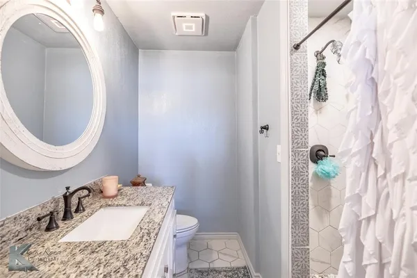 $925,000 | 3402 County Road 196, Blackwell, TX 79506