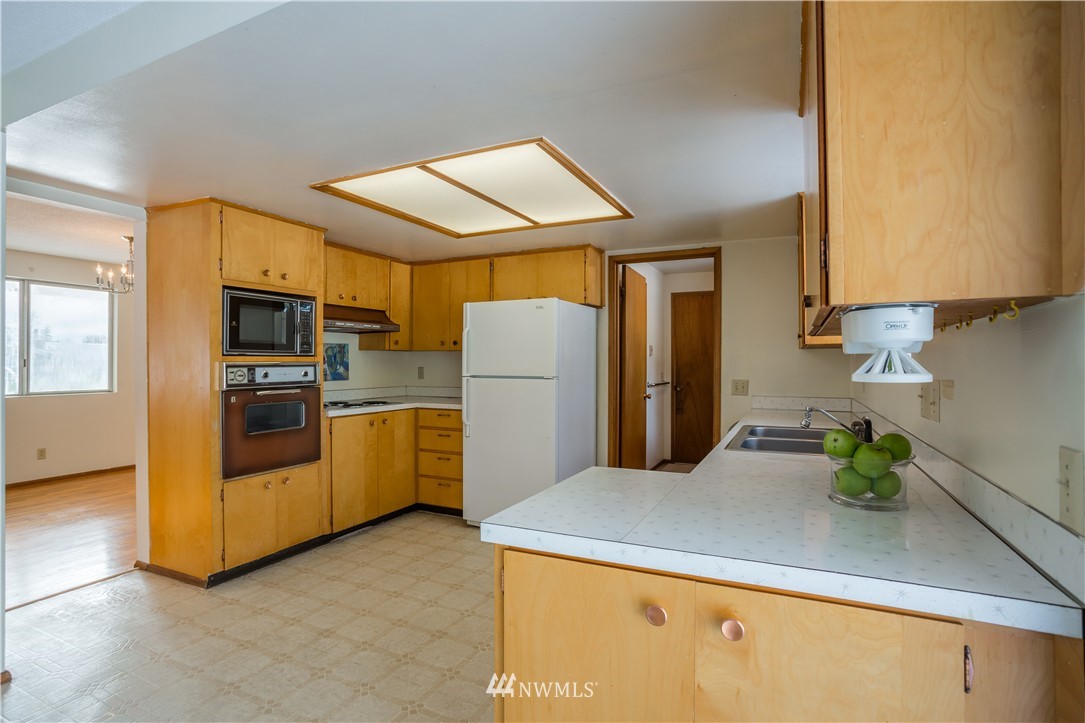 332 Kline Road Bellingham, WA 98226 - Photo 9 of 25