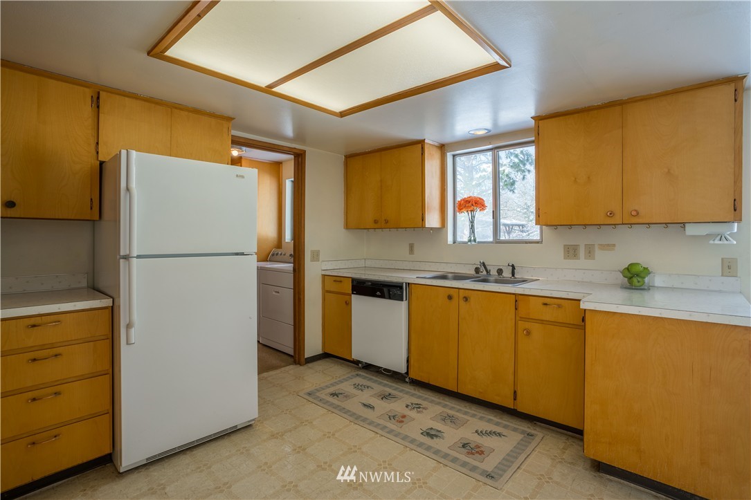 332 Kline Road Bellingham, WA 98226 - Photo 10 of 25