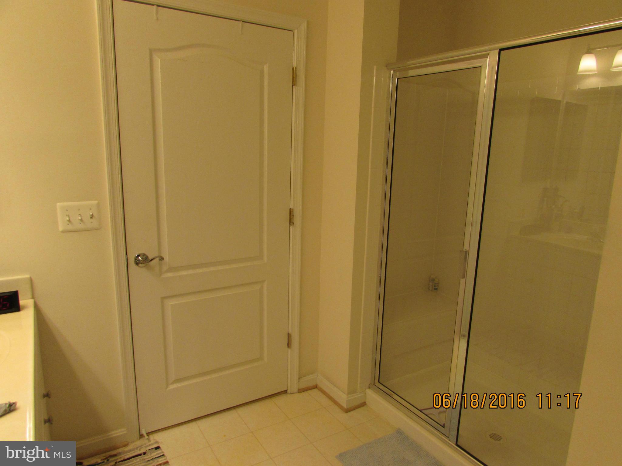8601 Roaming Ridge Way, Unit 208 Odenton, MD 21113 - Photo 11 of 21 Bath (Master)