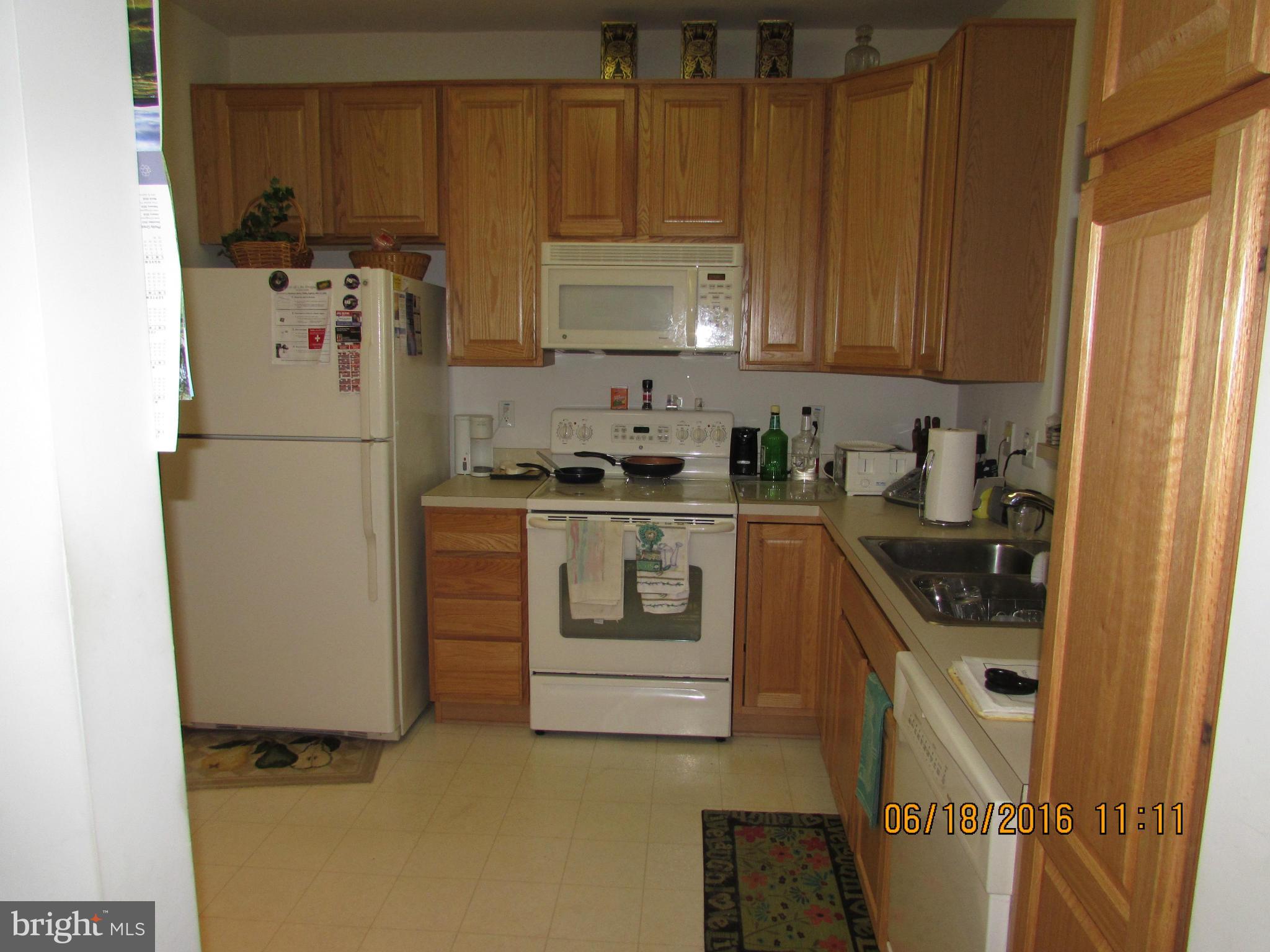 8601 Roaming Ridge Way, Unit 208 Odenton, MD 21113 - Photo 6 of 21 Kitchen