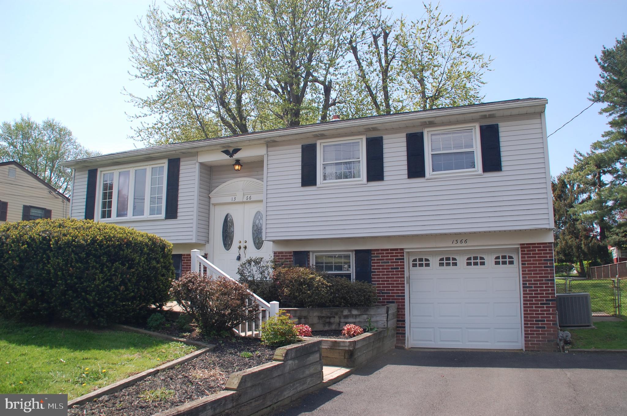 1366 Nevarc Road Warminster, PA 18974 - Photo 1 of 39 Welcome to 1366 Nevarc Road!
