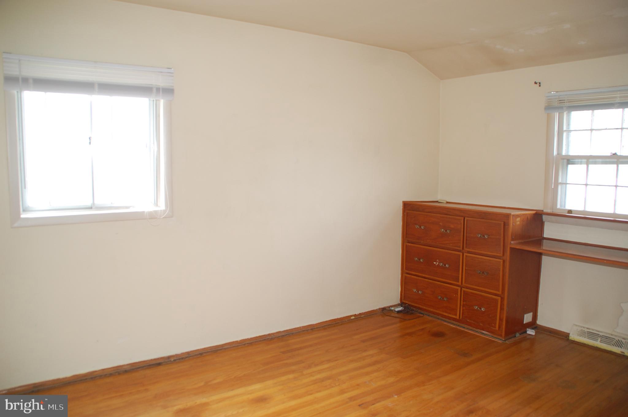 1366 Nevarc Road Warminster, PA 18974 - Photo 17 of 39 Bedroom 2
