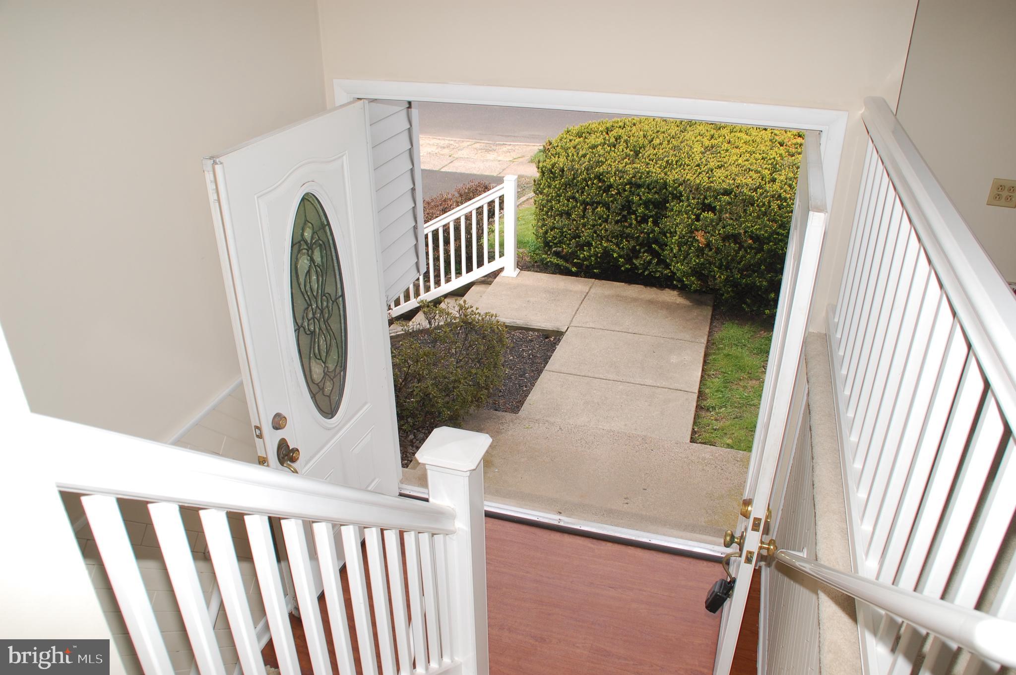 1366 Nevarc Road Warminster, PA 18974 - Photo 3 of 39 Railings are in excellent condition...