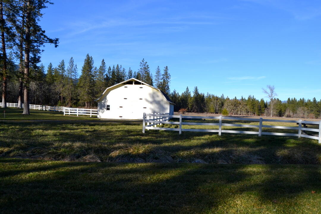 754 Cedar Flat Road Williams, OR 97544 - Photo 8 of 44 DSC_2580