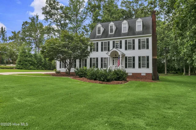 $712,500 | 2811 Deerfield Lane, Wilson, NC 27896