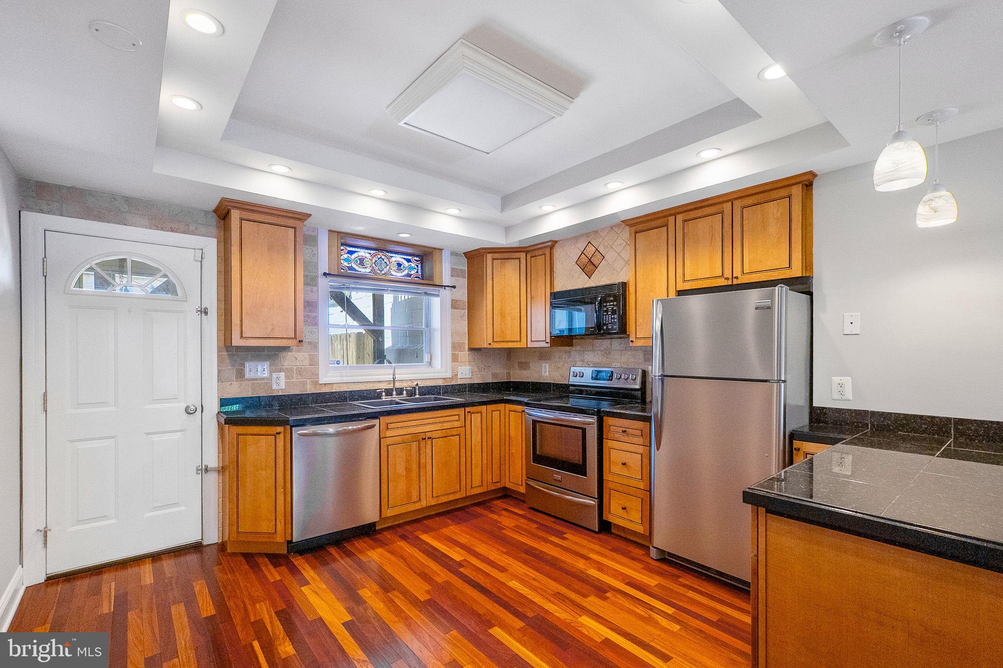 902 Grundy Street Baltimore, MD 21224 - Photo 5 of 37