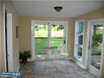 224 Main Street Rancocas, NJ 08073 - Photo 6 of 12 Sun Room